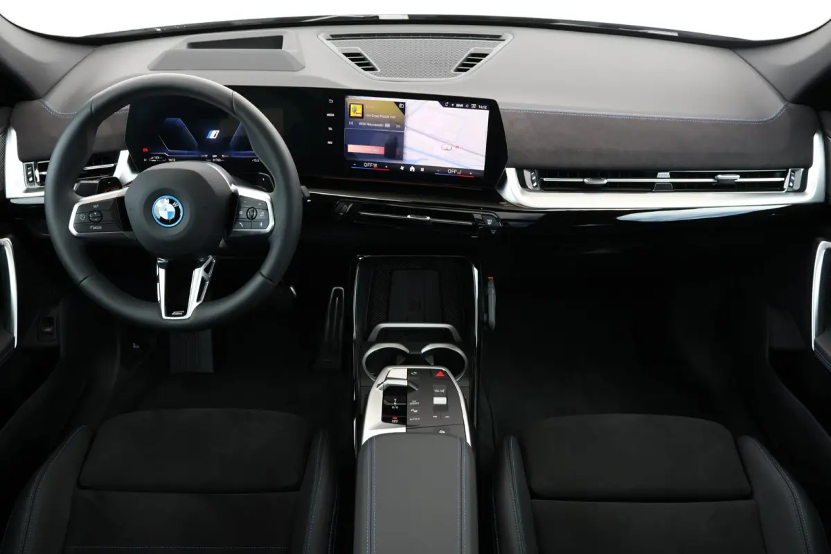 xDrive30e | SoH 100% | Sport Pakket Pro | Pano Dak | M-Sportstoelen | Harman Kardon | Driving Assistant Professional | 20'' LM | Elektr. Verstelbare Voorstoelen | Head-Up |