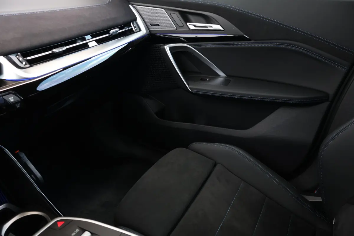 xDrive30e | SoH 100% | Sport Pakket Pro | Pano Dak | M-Sportstoelen | Harman Kardon | Driving Assistant Professional | 20'' LM | Elektr. Verstelbare Voorstoelen | Head-Up |