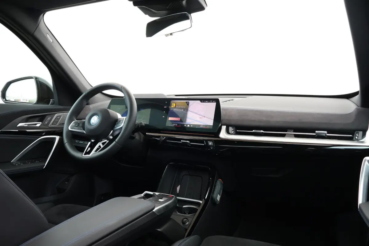 xDrive30e | SoH 100% | Sport Pakket Pro | Pano Dak | M-Sportstoelen | Harman Kardon | Driving Assistant Professional | 20'' LM | Elektr. Verstelbare Voorstoelen | Head-Up |