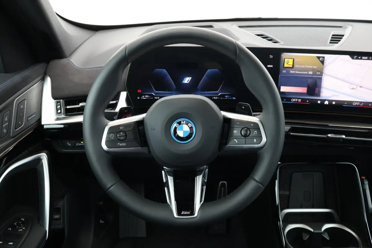 xDrive30e | SoH 100% | Sport Pakket Pro | Pano Dak | M-Sportstoelen | Harman Kardon | Driving Assistant Professional | 20'' LM | Elektr. Verstelbare Voorstoelen | Head-Up |