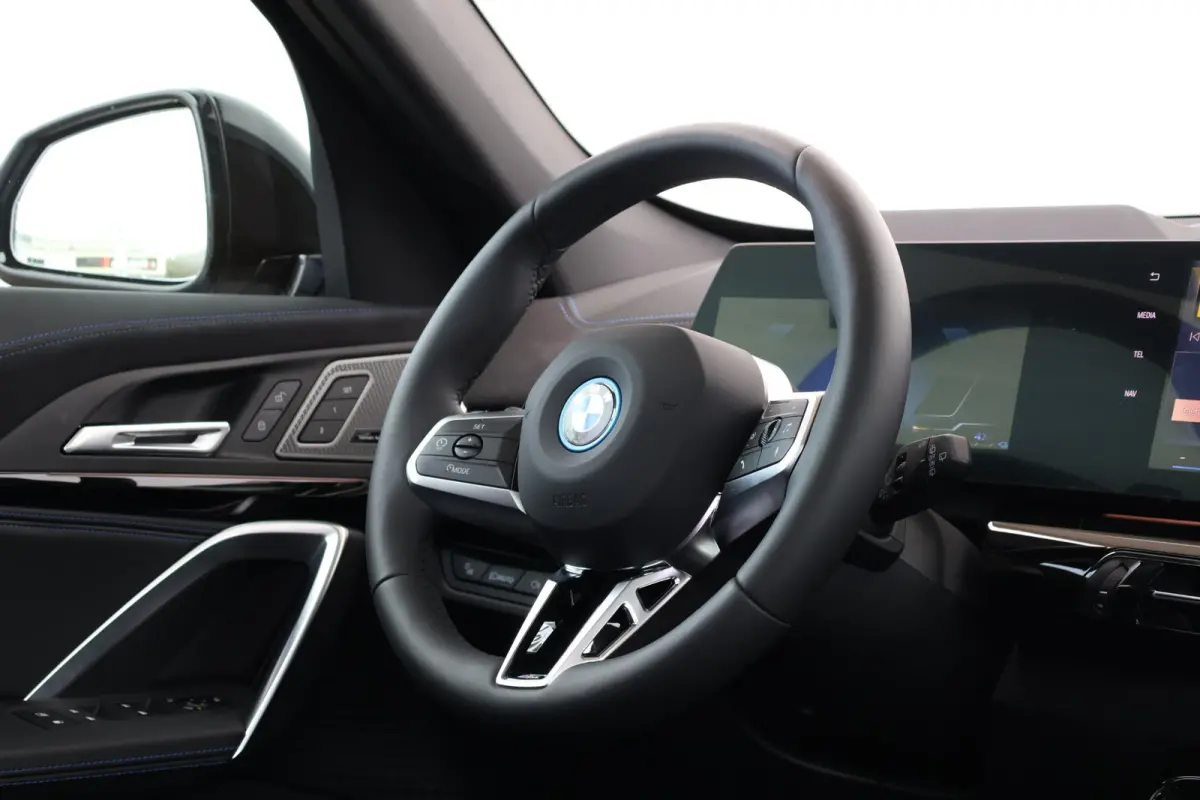 xDrive30e | SoH 100% | Sport Pakket Pro | Pano Dak | M-Sportstoelen | Harman Kardon | Driving Assistant Professional | 20'' LM | Elektr. Verstelbare Voorstoelen | Head-Up |