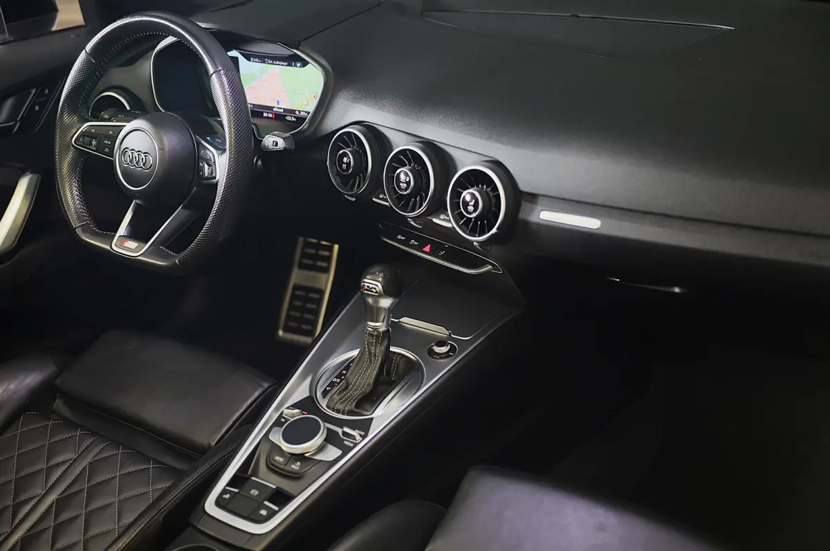 2.0 TFSI Quattro S Line / 230 PK / Virtual Cockpit / AUT / Navi / Camera / Ecc / Elek Pakket / Led / Pdc / 19 Inc