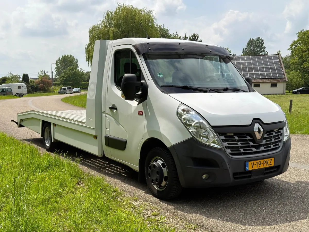 T35 2.3 dCi / Oprijwagen / Tijhof / Lier / Luchtvering