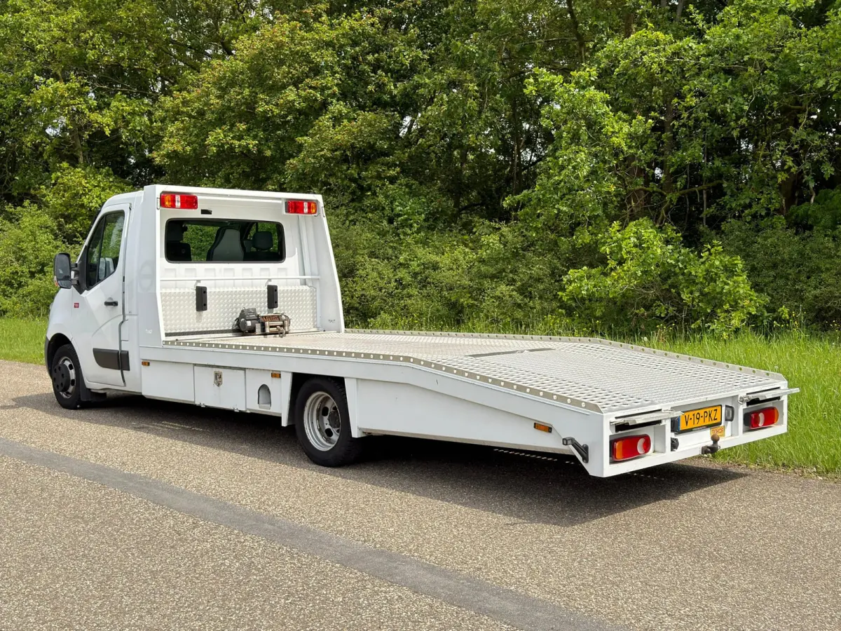 T35 2.3 dCi / Oprijwagen / Tijhof / Lier / Luchtvering