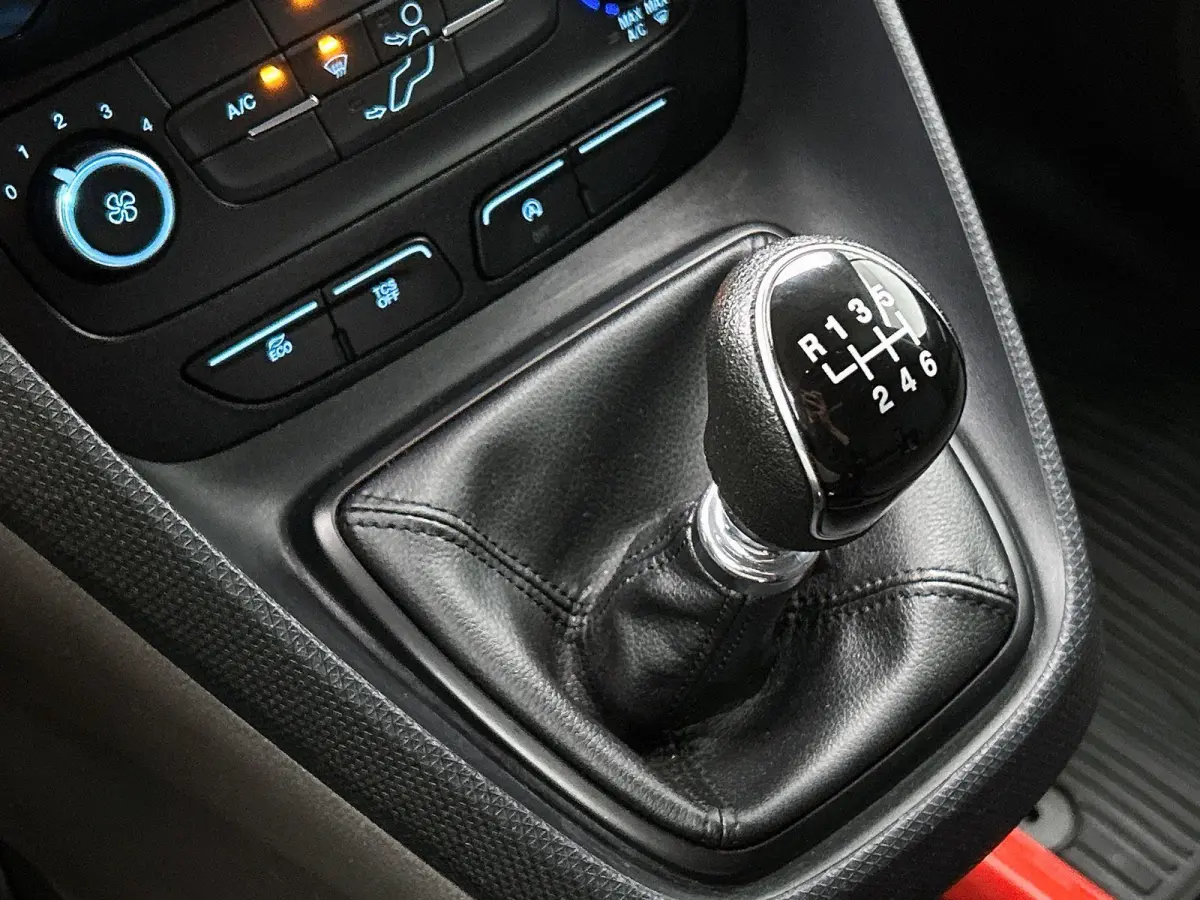 1.5 EcoBlue L2 Trend 3-zits Airco Navigatie Parkeersensoren Camera Cruise Control LM Velgen