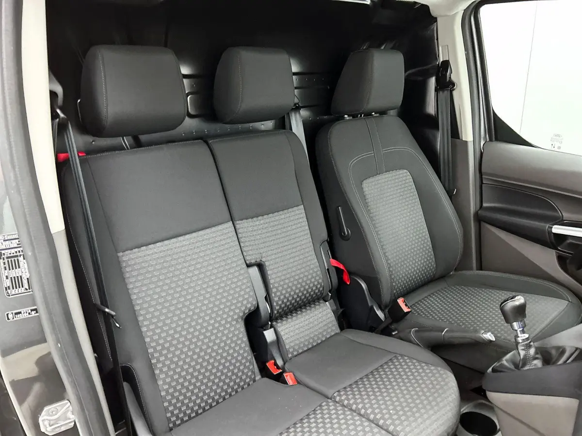 1.5 EcoBlue L2 Trend 3-zits Airco Navigatie Parkeersensoren Camera Cruise Control LM Velgen