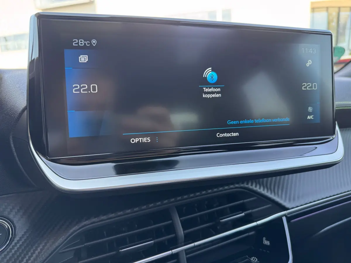 1.2 130PK GT Automaat | Bomvol! | Afneembare Trekhaak | Premium Focal Audio | Alcantara | Panoramadak | | DAB ontvanger | Dakrails | Dimlichten automatisch