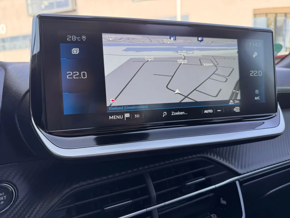 1.2 130PK GT Automaat | Bomvol! | Afneembare Trekhaak | Premium Focal Audio | Alcantara | Panoramadak | | DAB ontvanger | Dakrails | Dimlichten automatisch