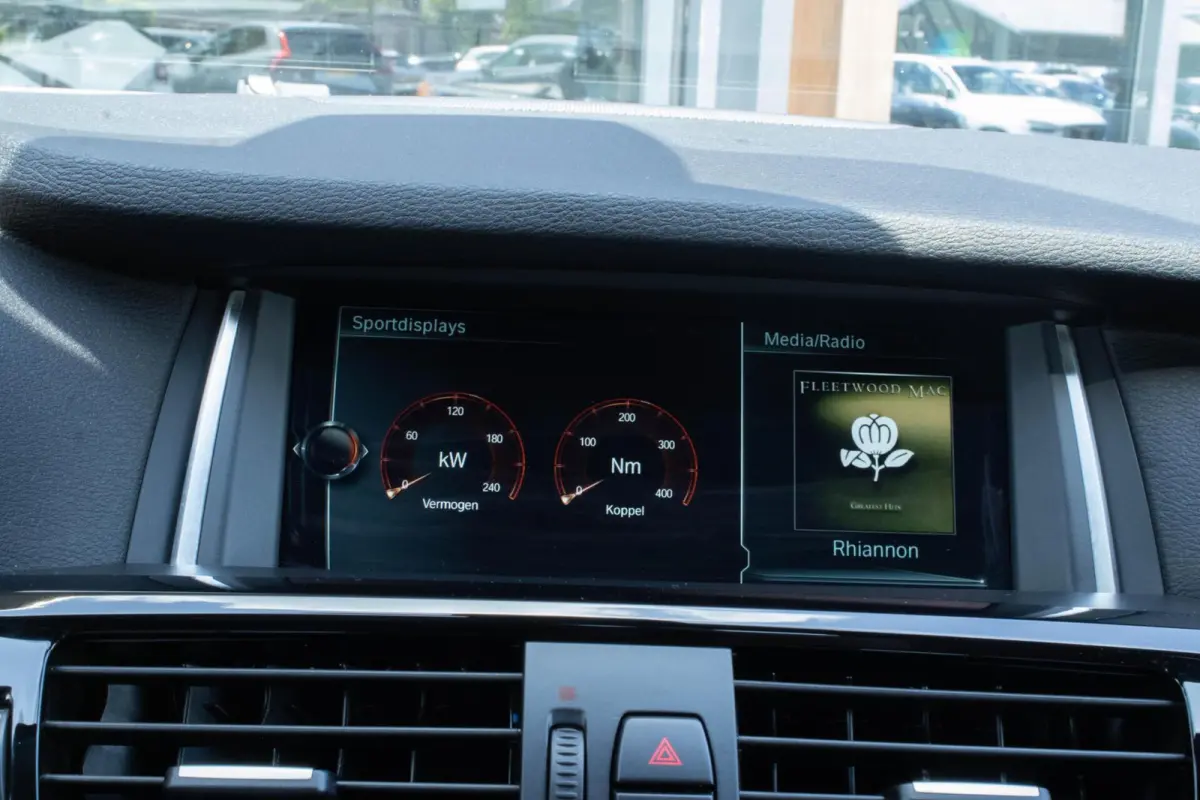 xDrive28i Centennial High Executive|Camera|Dodehoek|Leder|