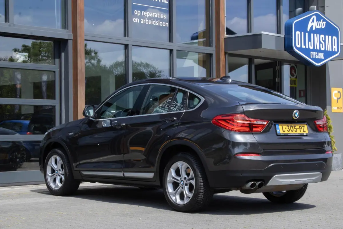 xDrive28i Centennial High Executive|Camera|Dodehoek|Leder|