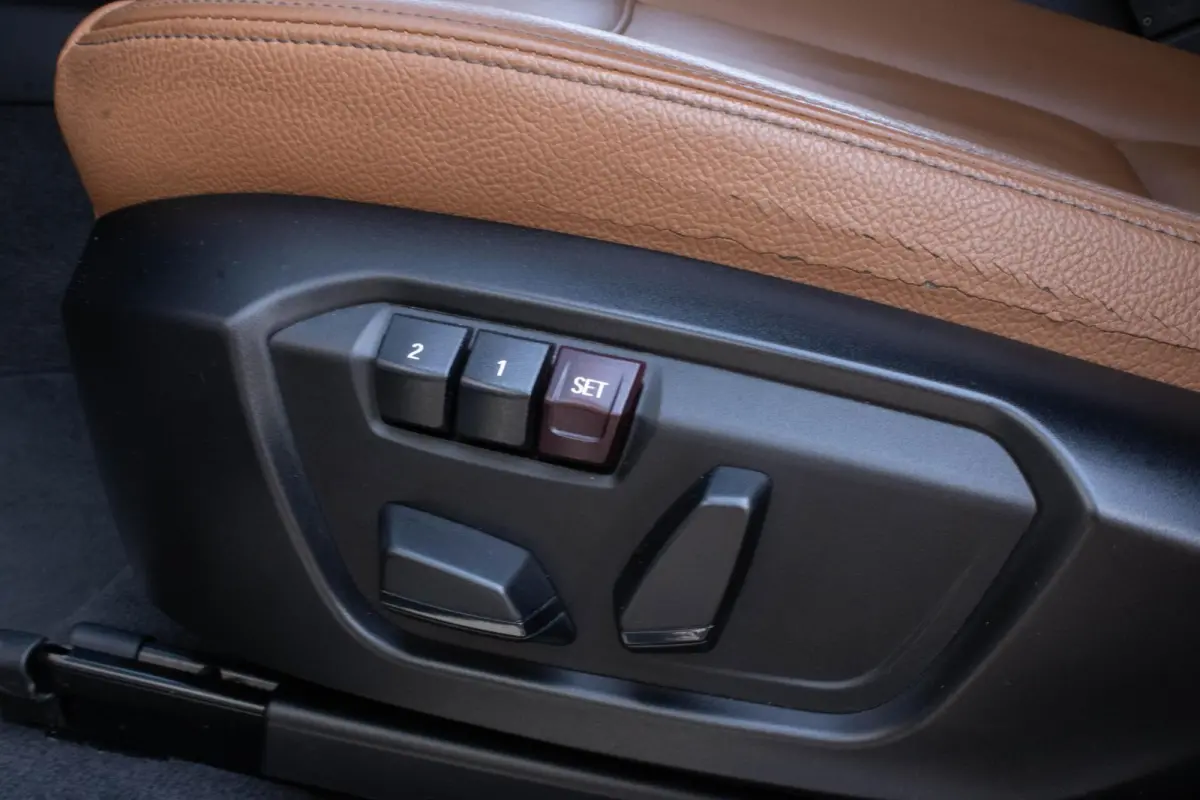 xDrive28i Centennial High Executive|Camera|Dodehoek|Leder|