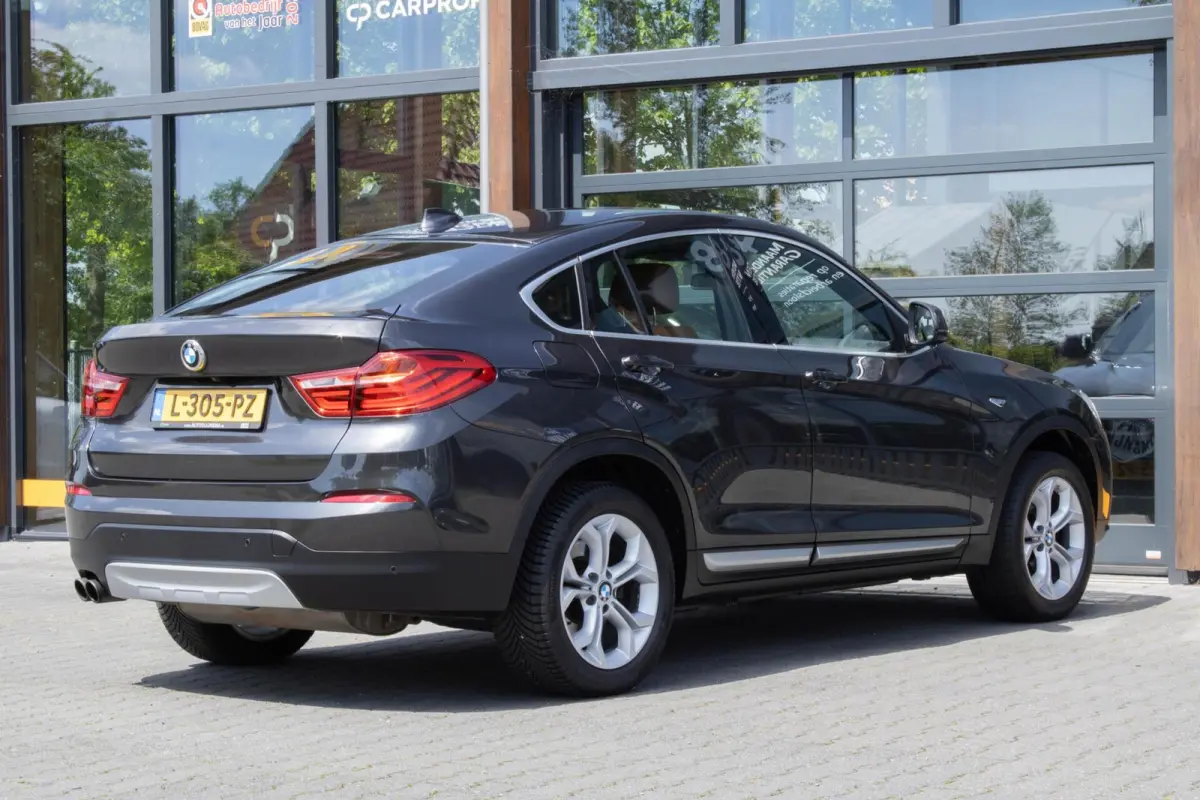 xDrive28i Centennial High Executive|Camera|Dodehoek|Leder|