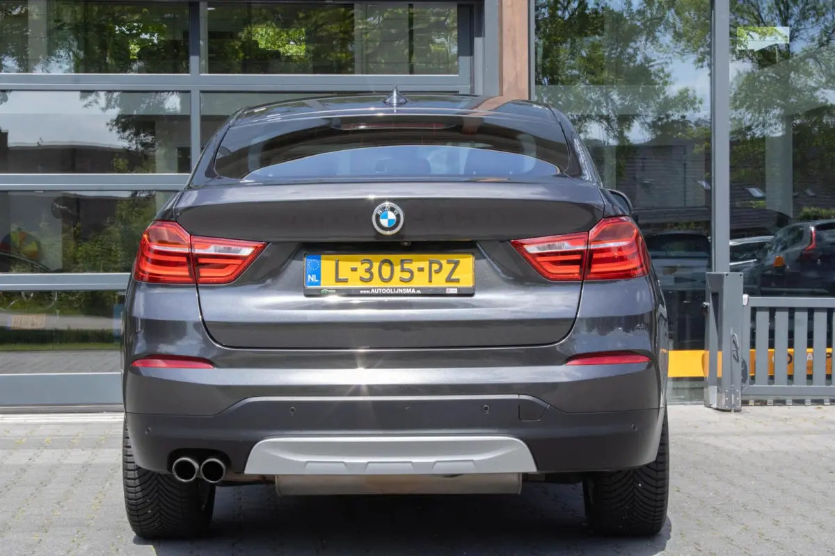 xDrive28i Centennial High Executive|Camera|Dodehoek|Leder|