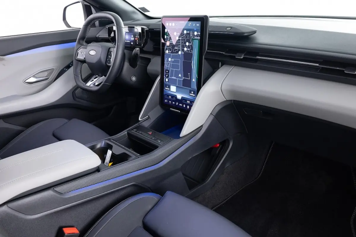 Premium Extended Range RWD 77 kWh | PANORAMADAK | AGR Stoelen | Warmte pomp | SOH100%