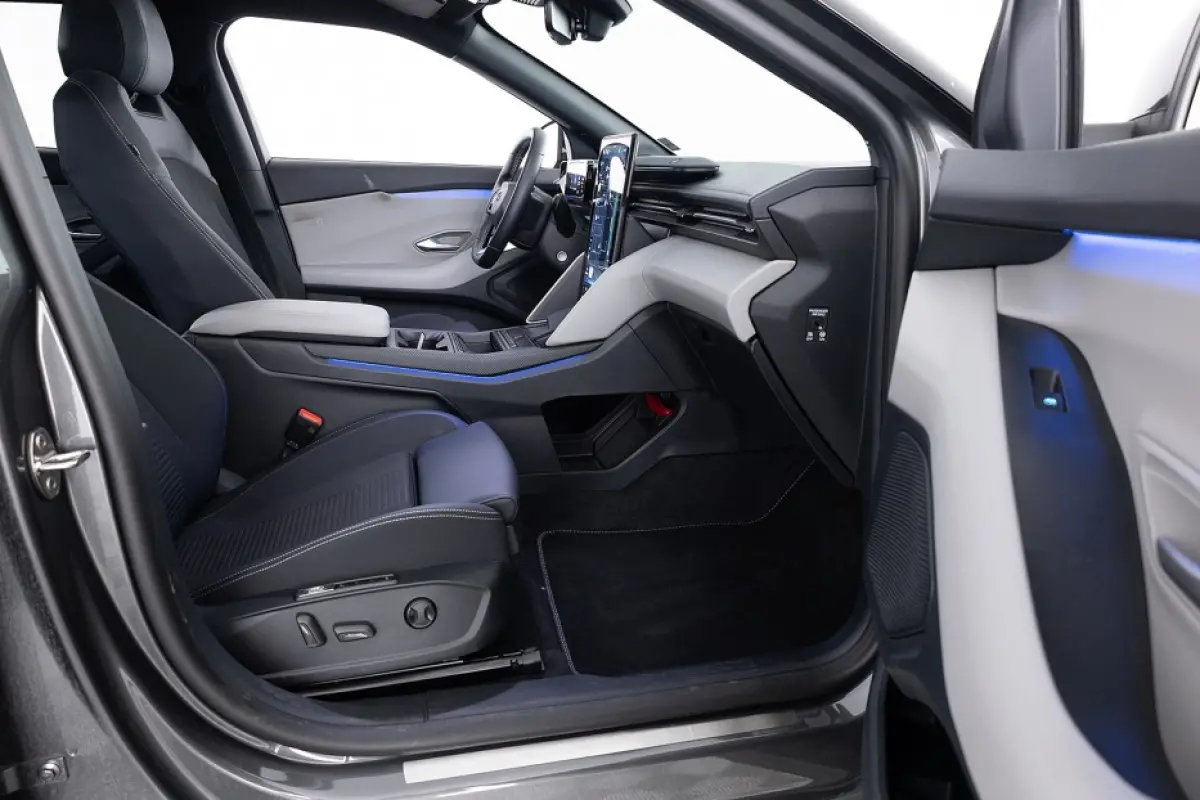 Premium Extended Range RWD 77 kWh | PANORAMADAK | AGR Stoelen | Warmte pomp | SOH100%