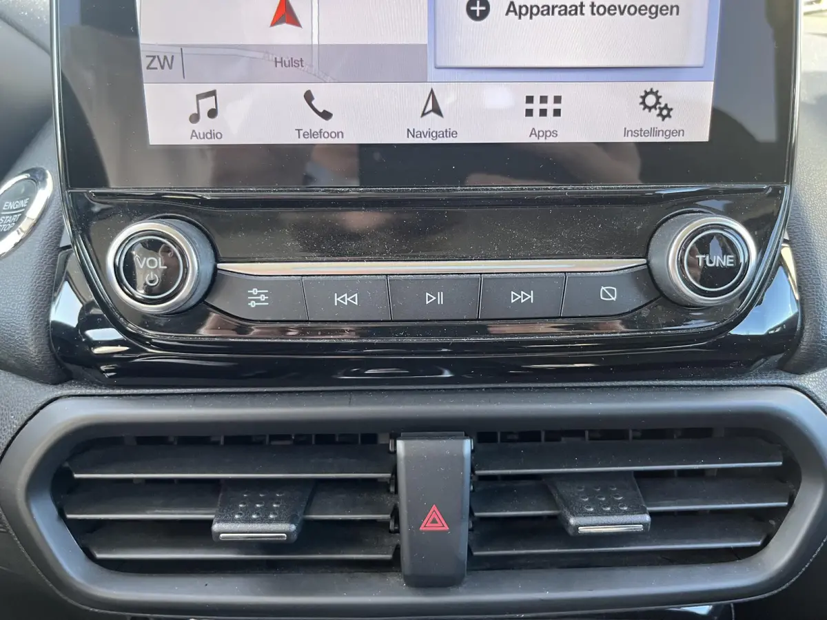 1.0 EcoBoost Titanium | Climate Control | Cruise Control | Afneembare Trekhaak | Achteruitrijcamera | B&O-Soundsystem | Navigatie | BLIS | Apple Carplay/ Android Auto |