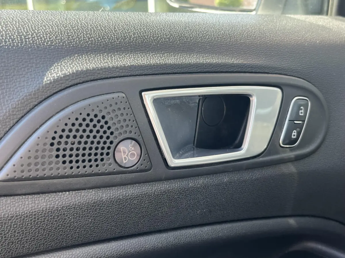 1.0 EcoBoost Titanium | Climate Control | Cruise Control | Afneembare Trekhaak | Achteruitrijcamera | B&O-Soundsystem | Navigatie | BLIS | Apple Carplay/ Android Auto |