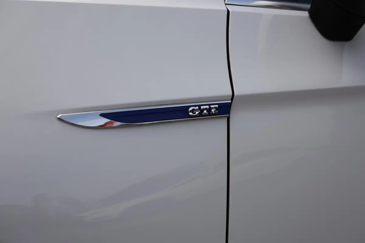 1.4 TSI GTE Connected Series Plus|Pano|Navi|Stoelverwarming|
