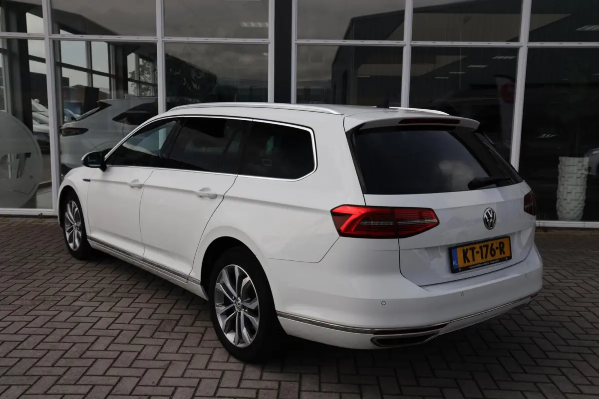 1.4 TSI GTE Connected Series Plus|Pano|Navi|Stoelverwarming|