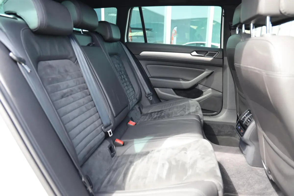 1.4 TSI GTE Connected Series Plus|Pano|Navi|Stoelverwarming|