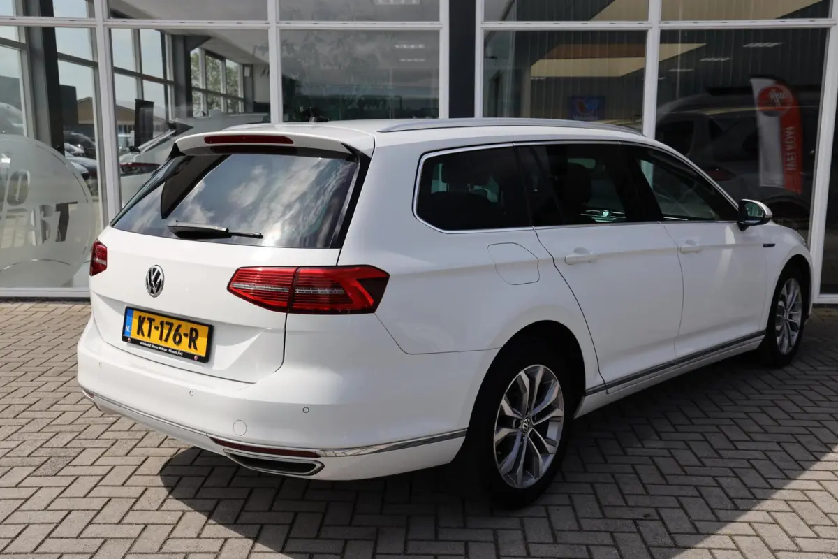 1.4 TSI GTE Connected Series Plus|Pano|Navi|Stoelverwarming|