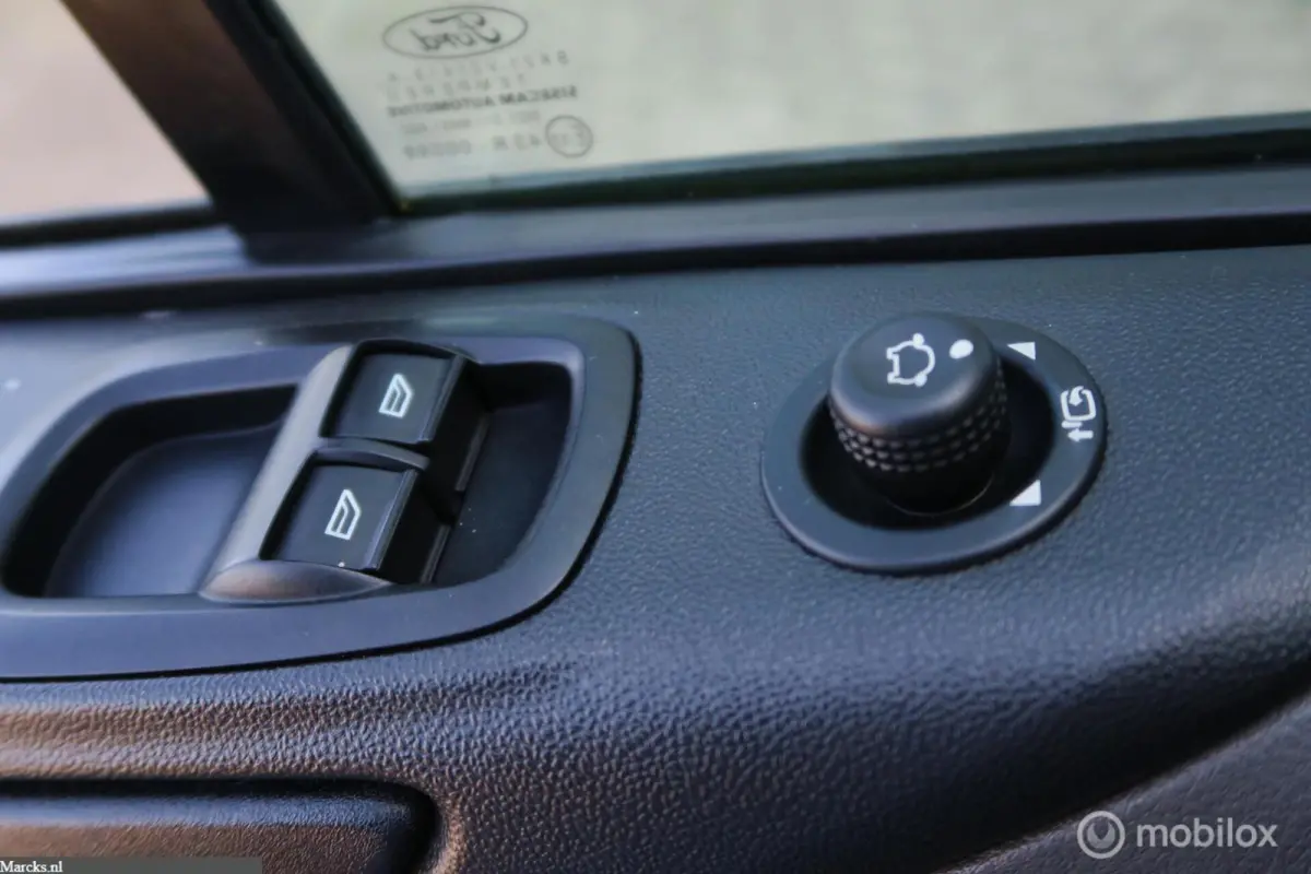 340 2.0 TDCI L2H1 Limited Automaat EURO6