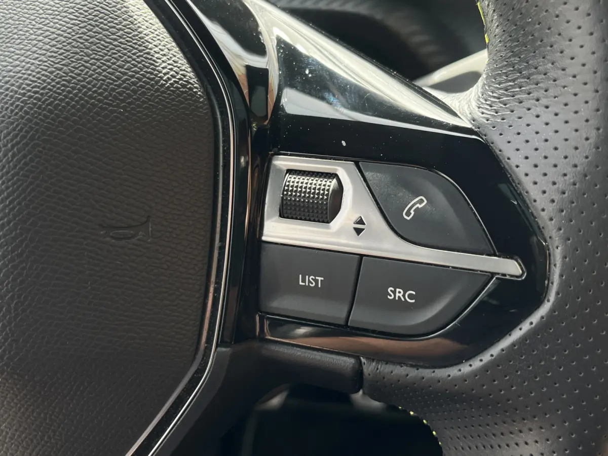 PureTech 100 GT | Panoramadak | Keyless | Adaptive Cruise Control | Stoelverwarming |