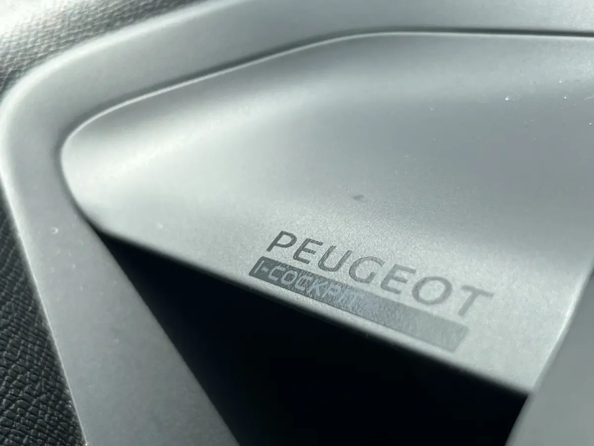 PureTech 100 GT | Panoramadak | Keyless | Adaptive Cruise Control | Stoelverwarming |
