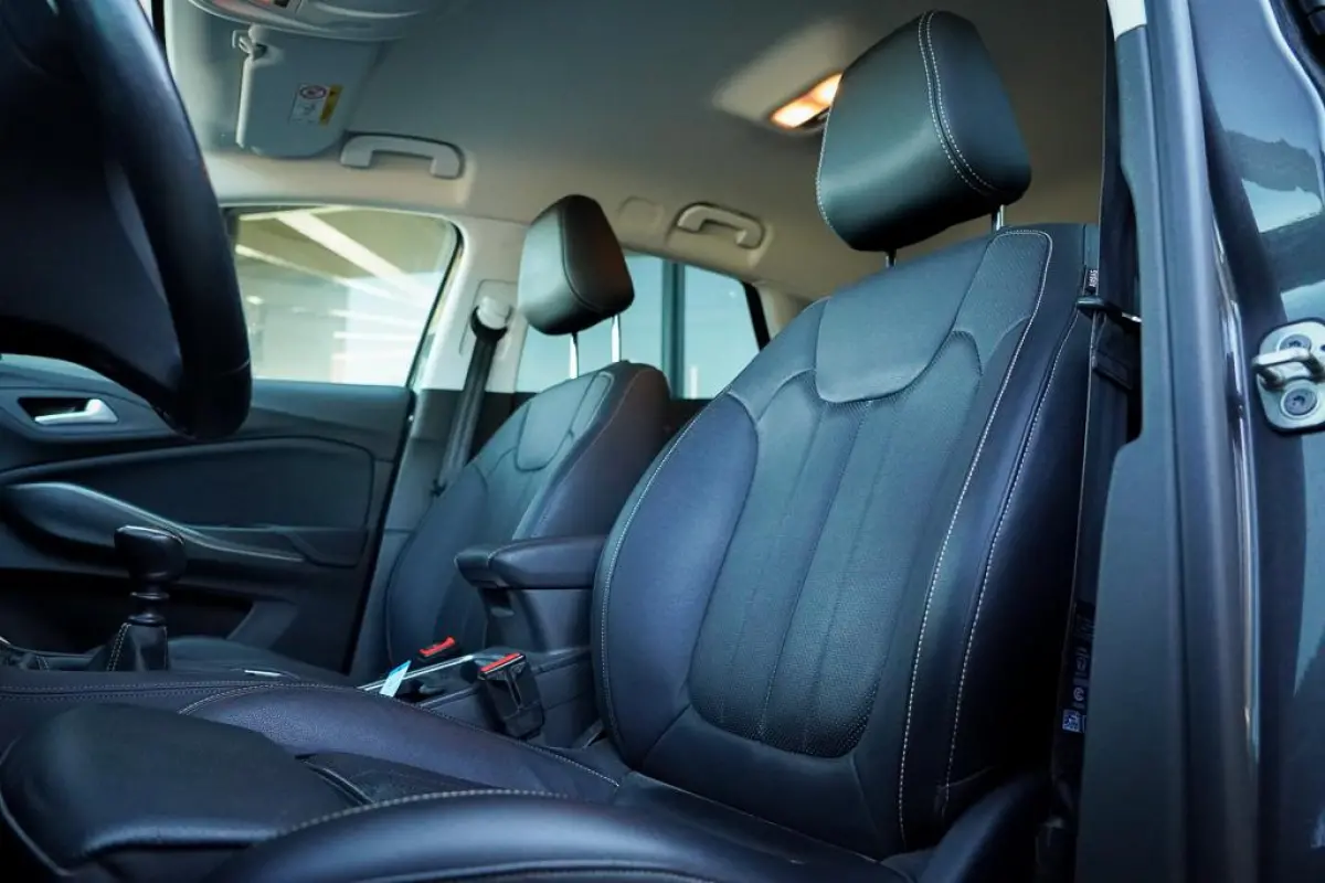 1.2 Turbo Business Executive / Leder / Trekhaak / Stoelverwarming+ventilatie / Riem Vervangen
