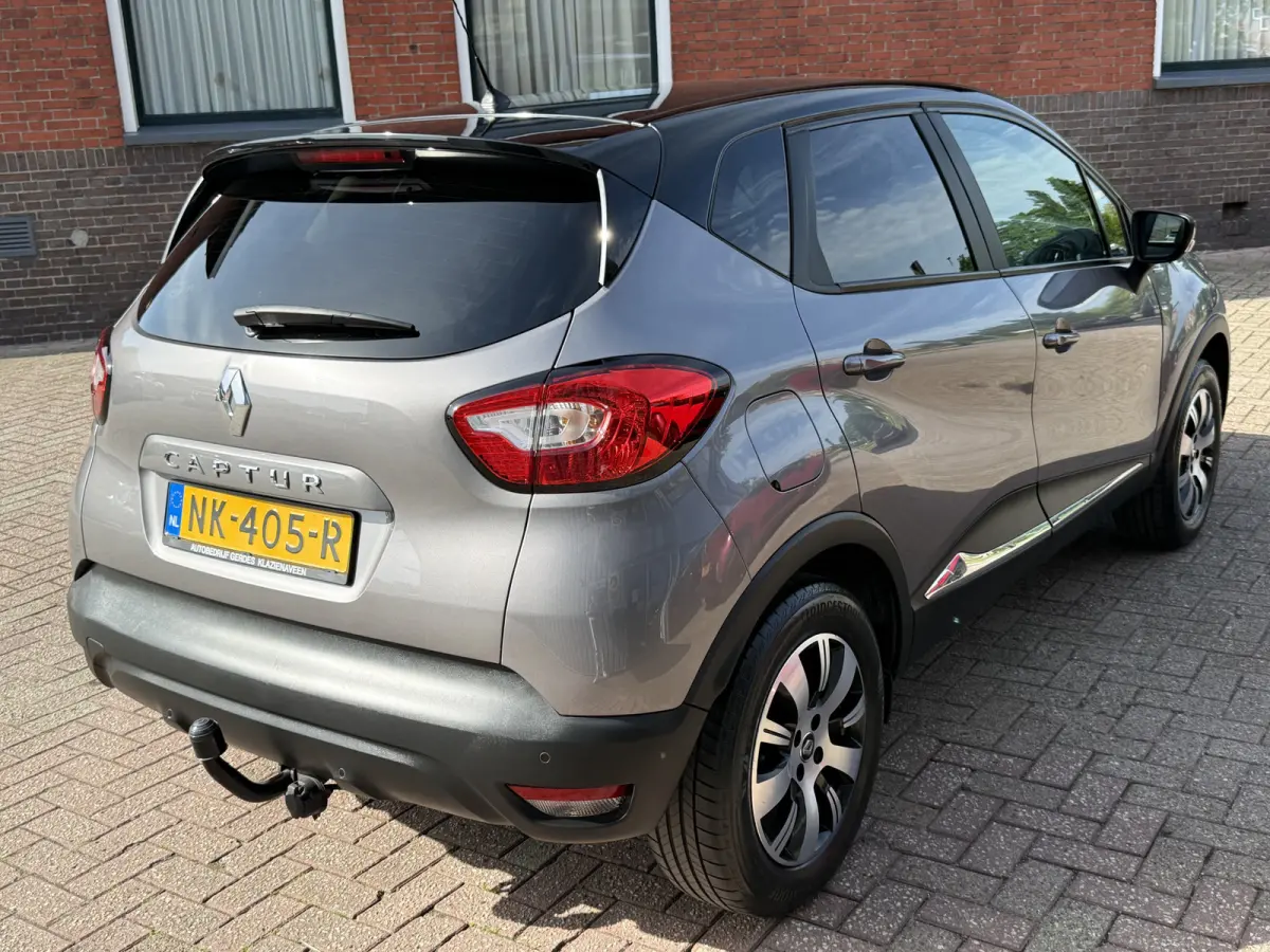 Captur. 0.9 TCe Limited | NAVI | TREKHAAK | CRUISE | HOGE INSTAP/ZIT |