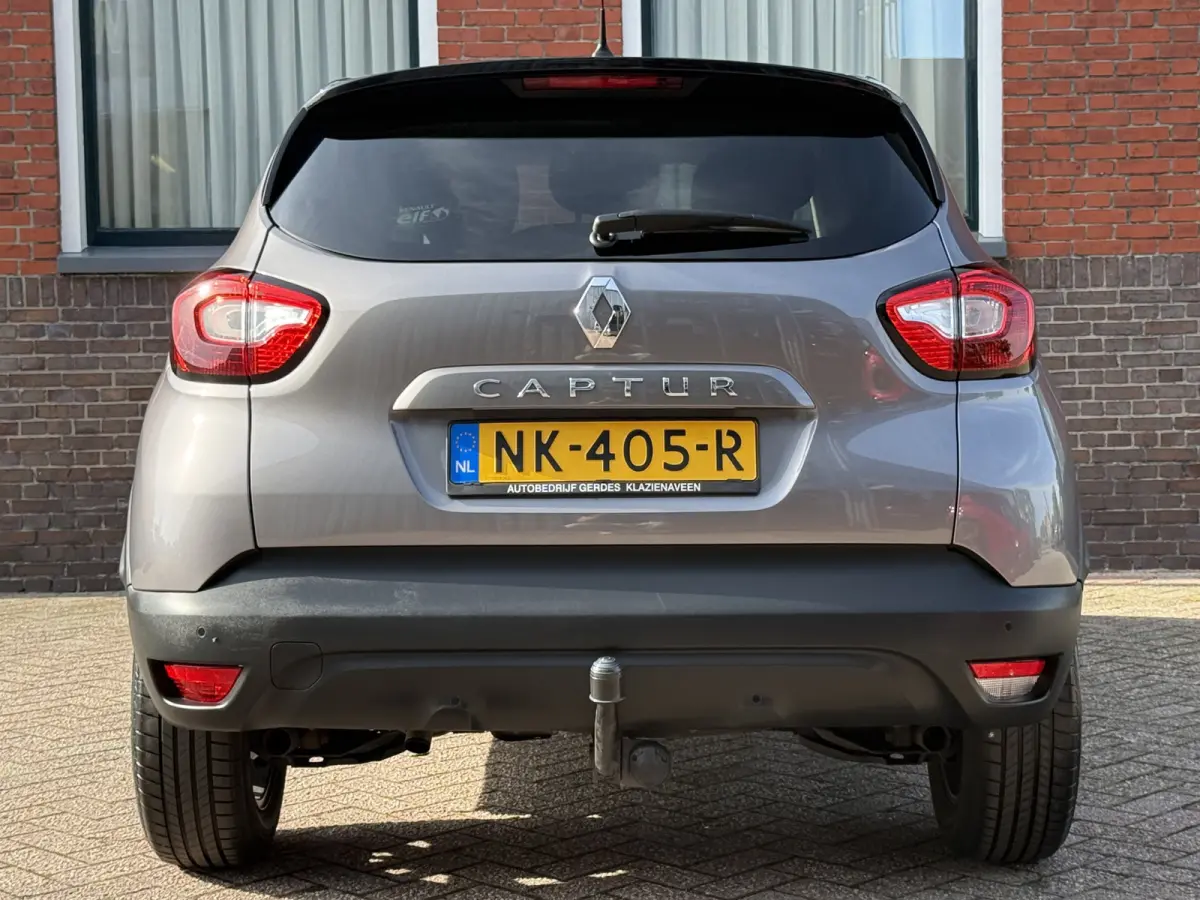 Captur. 0.9 TCe Limited | NAVI | TREKHAAK | CRUISE | HOGE INSTAP/ZIT |