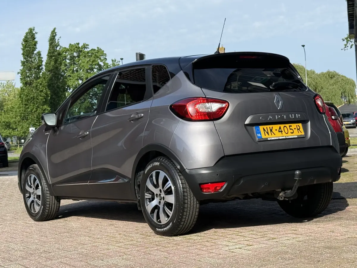 Captur. 0.9 TCe Limited | NAVI | TREKHAAK | CRUISE | HOGE INSTAP/ZIT |