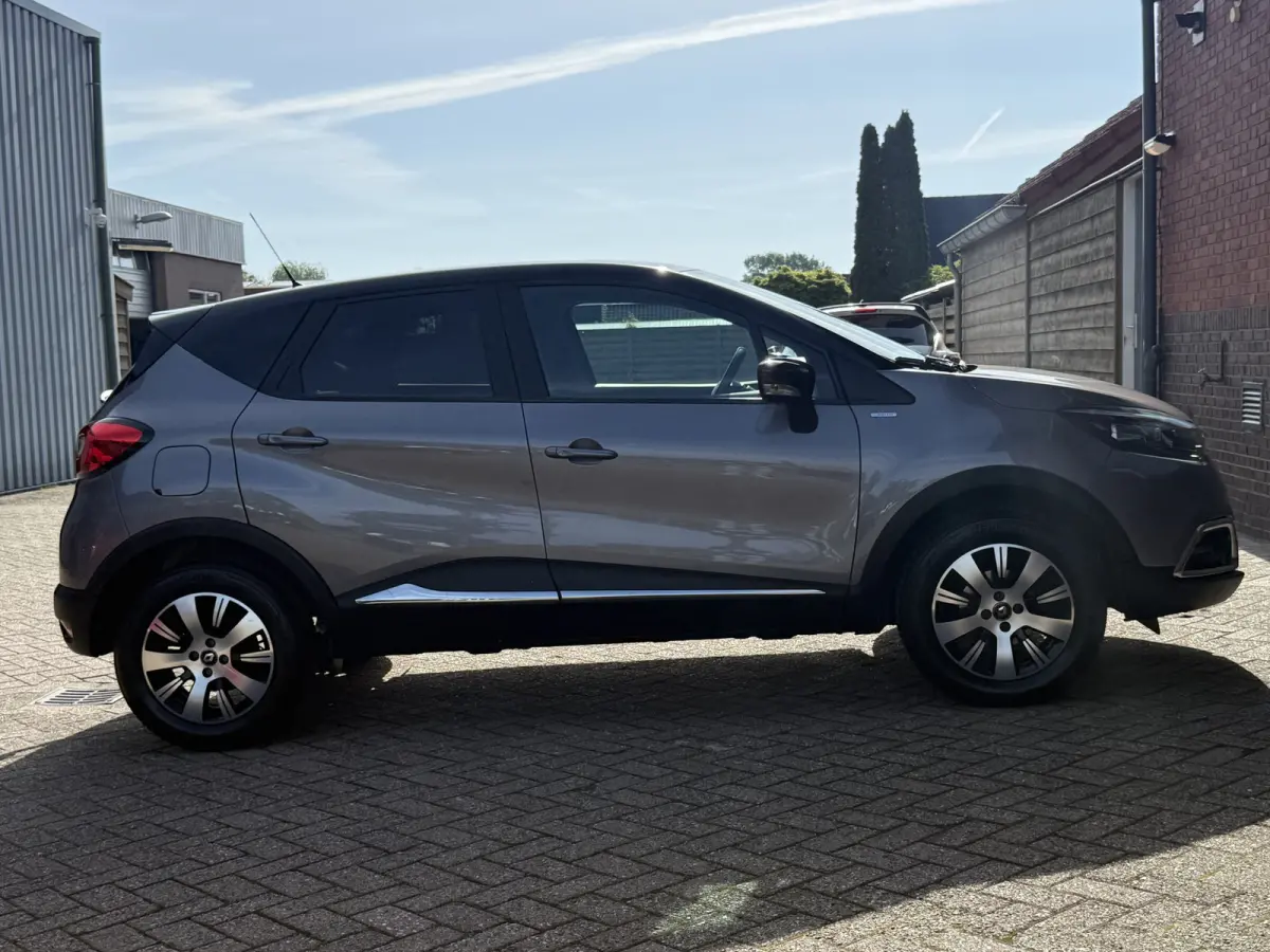 Captur. 0.9 TCe Limited | NAVI | TREKHAAK | CRUISE | HOGE INSTAP/ZIT |
