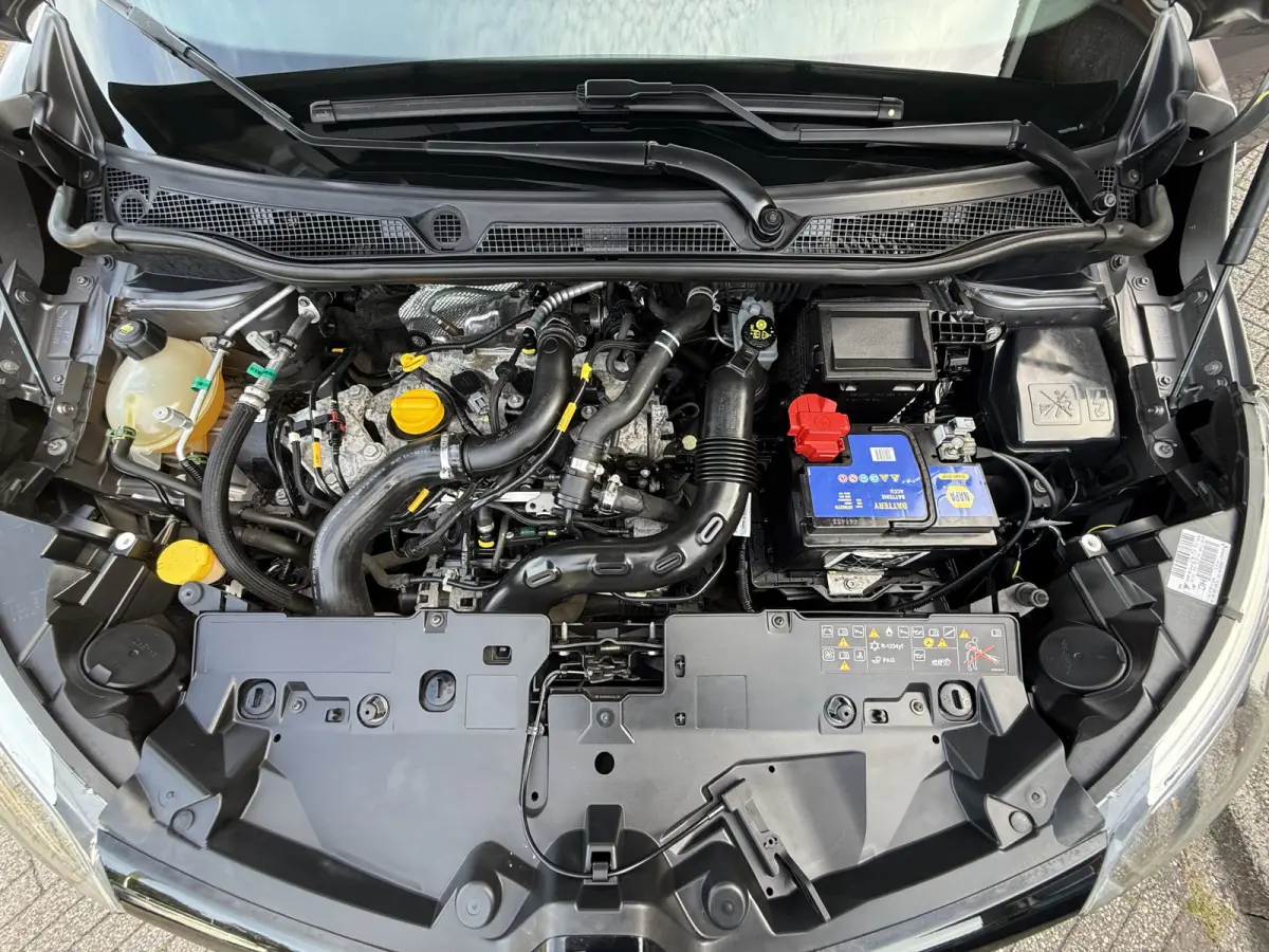 Captur. 0.9 TCe Limited | NAVI | TREKHAAK | CRUISE | HOGE INSTAP/ZIT |