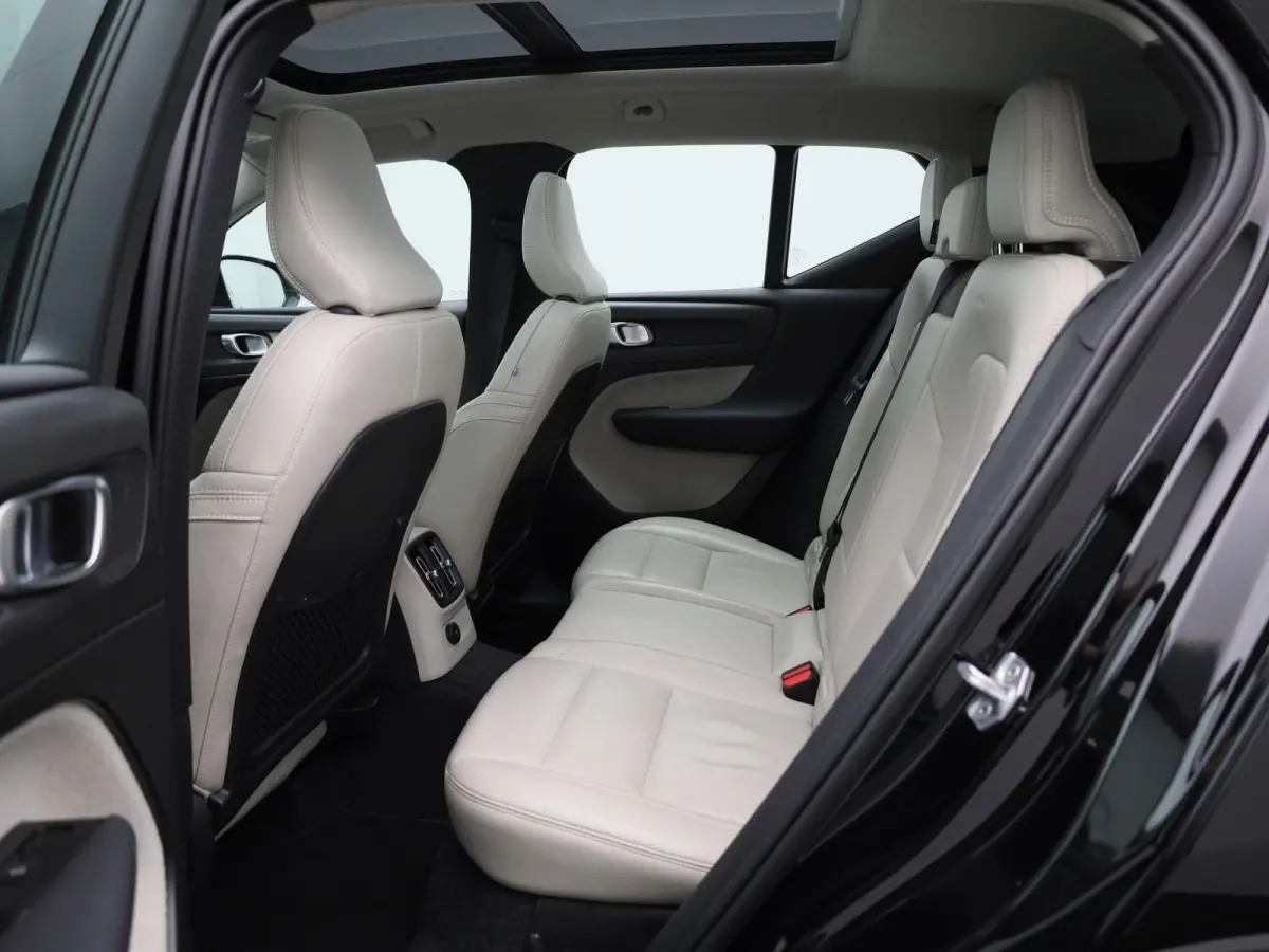 T5 Inscription | PANORAMADAK | ACHTERUITRIJCAMERA | STOELVERWARMING | STUURVERWARMING | APPLE CARPLAY - ANDROID AUTO | CLIMATE CONTROL | CRUISE CONTROL |