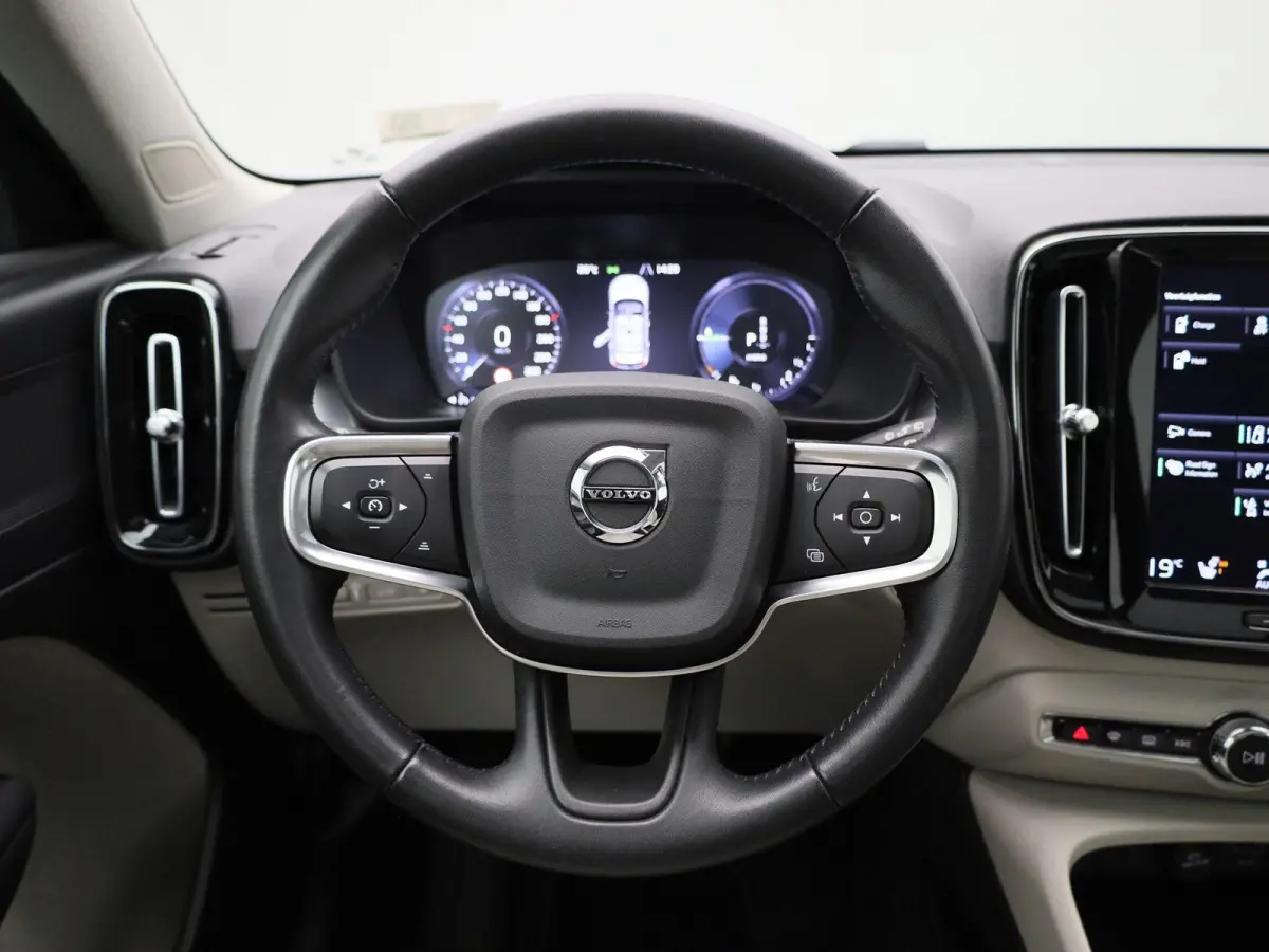 T5 Inscription | PANORAMADAK | ACHTERUITRIJCAMERA | STOELVERWARMING | STUURVERWARMING | APPLE CARPLAY - ANDROID AUTO | CLIMATE CONTROL | CRUISE CONTROL |