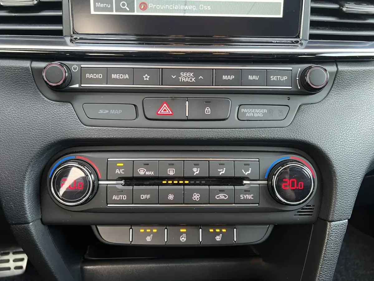 1.4 T-GDI GT-Line 4x NEW-BANDEN.LED.CAM.NAVI.VOLL!