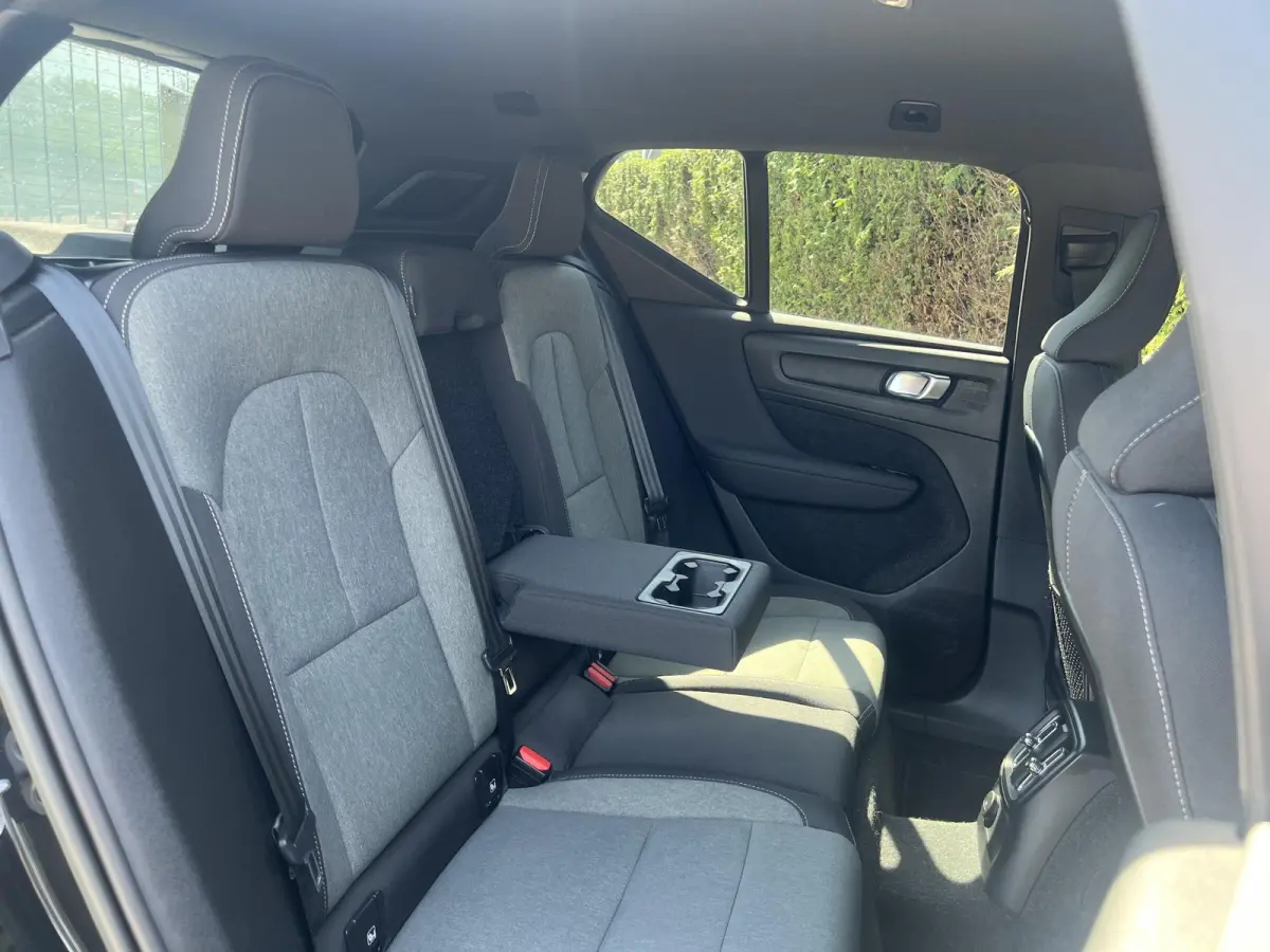 T5 Hybrid Plus Dark | 360 camera | Bliss | Harman kardon audio | Keyless | Cruise control |