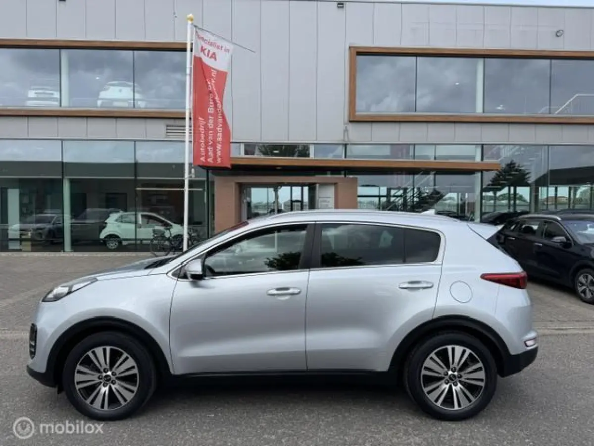 1.6 T-GDI DynamicLine , 1.900 trek gewicht , Navigatie , Camera achter + parkeerhulp , Trekhaak 13 polig , Cruise controle , Climate controle , dealer onderhouden