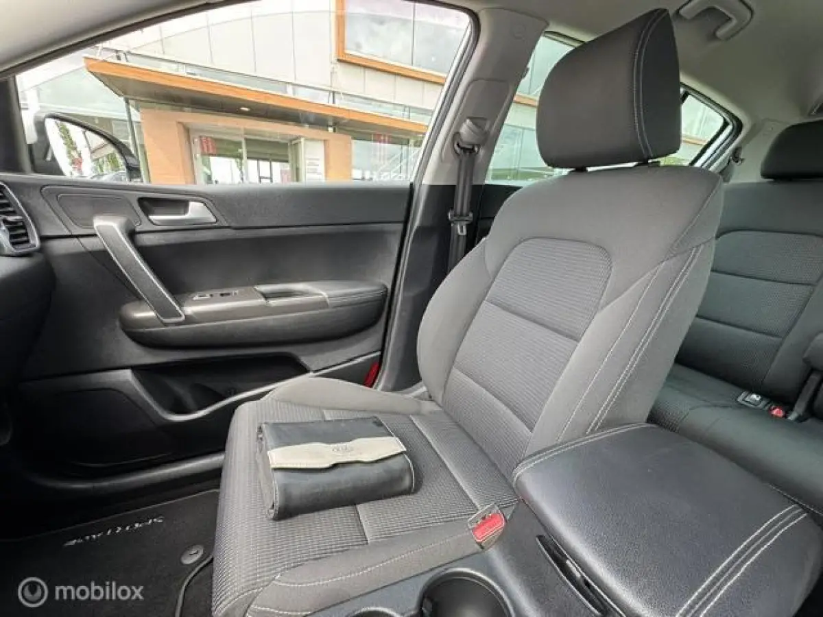 1.6 T-GDI DynamicLine , 1.900 trek gewicht , Navigatie , Camera achter + parkeerhulp , Trekhaak 13 polig , Cruise controle , Climate controle , dealer onderhouden