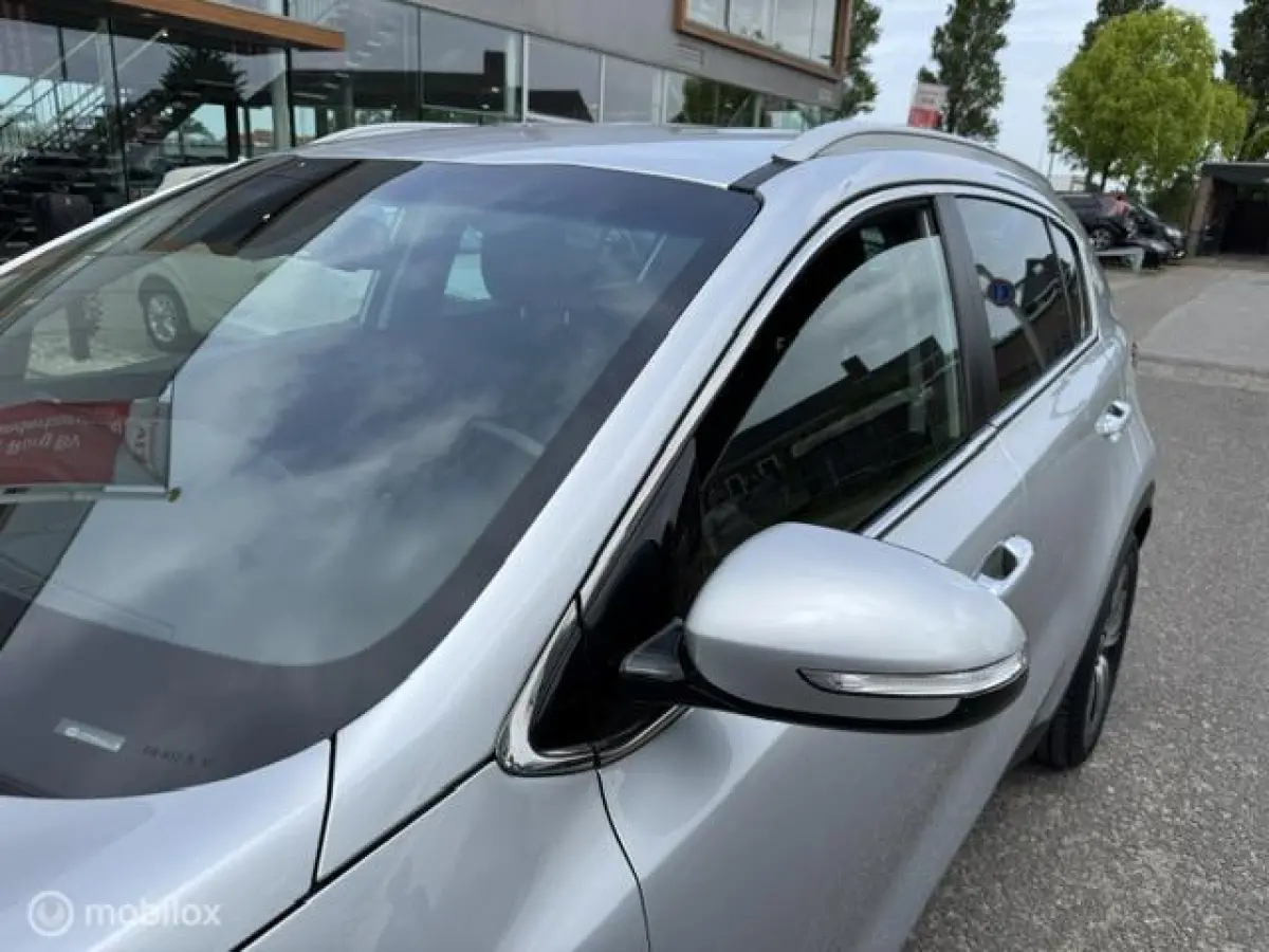 1.6 T-GDI DynamicLine , 1.900 trek gewicht , Navigatie , Camera achter + parkeerhulp , Trekhaak 13 polig , Cruise controle , Climate controle , dealer onderhouden