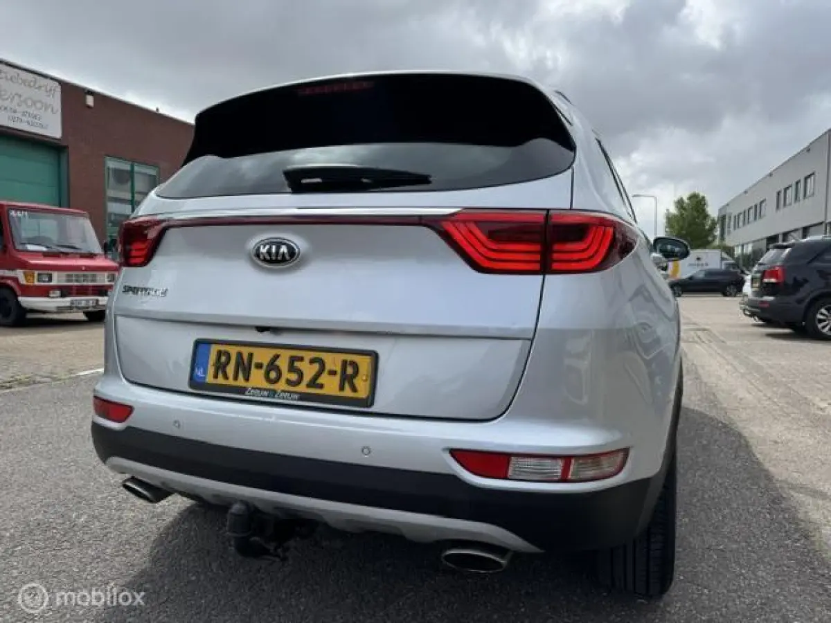 1.6 T-GDI DynamicLine , 1.900 trek gewicht , Navigatie , Camera achter + parkeerhulp , Trekhaak 13 polig , Cruise controle , Climate controle , dealer onderhouden