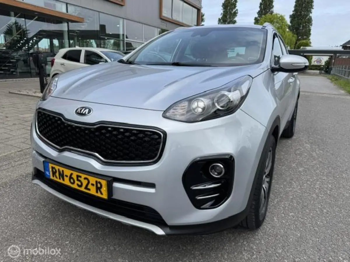 1.6 T-GDI DynamicLine , 1.900 trek gewicht , Navigatie , Camera achter + parkeerhulp , Trekhaak 13 polig , Cruise controle , Climate controle , dealer onderhouden