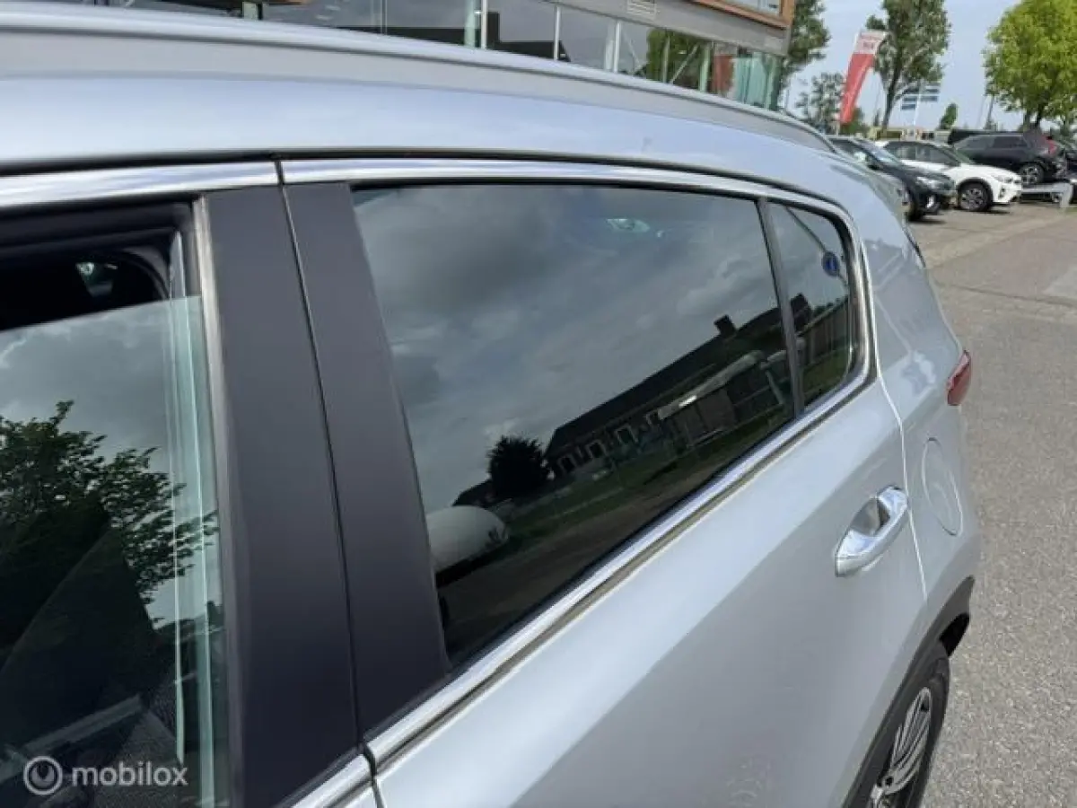 1.6 T-GDI DynamicLine , 1.900 trek gewicht , Navigatie , Camera achter + parkeerhulp , Trekhaak 13 polig , Cruise controle , Climate controle , dealer onderhouden