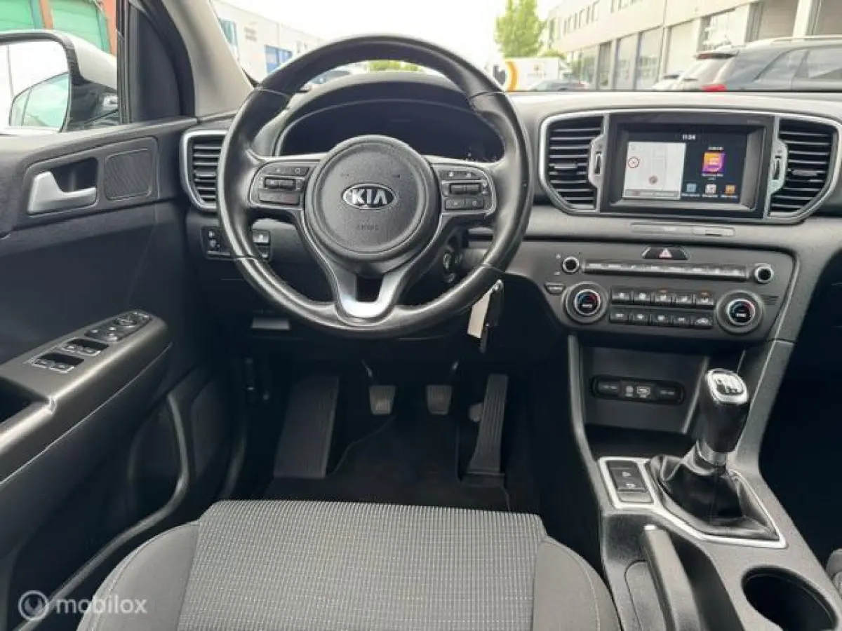 1.6 T-GDI DynamicLine , 1.900 trek gewicht , Navigatie , Camera achter + parkeerhulp , Trekhaak 13 polig , Cruise controle , Climate controle , dealer onderhouden