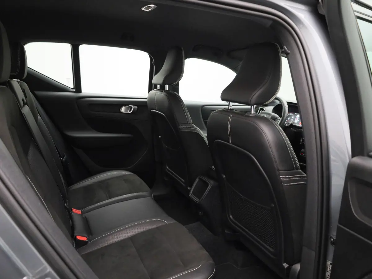 1.5 T3 R-Design | Camera | Parkeersensoren | Navigatie | Cruise Control |