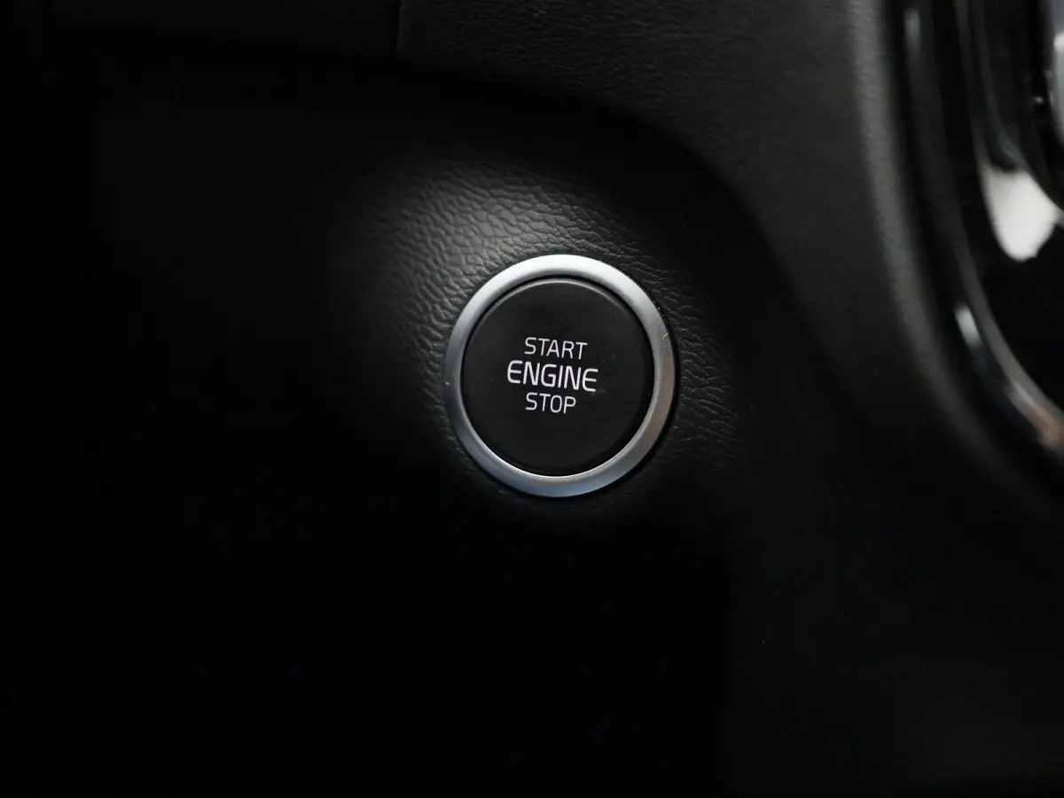 1.5 T3 R-Design | Camera | Parkeersensoren | Navigatie | Cruise Control |