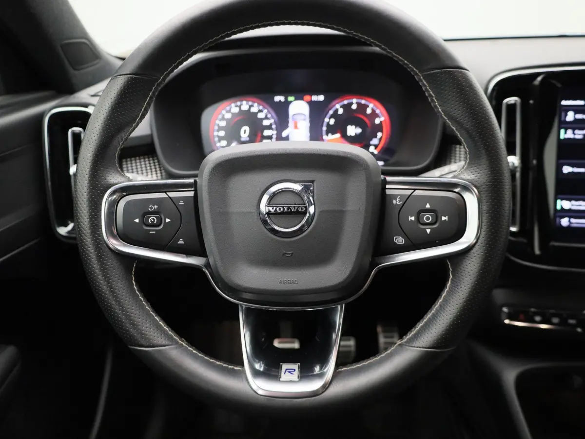1.5 T3 R-Design | Camera | Parkeersensoren | Navigatie | Cruise Control |