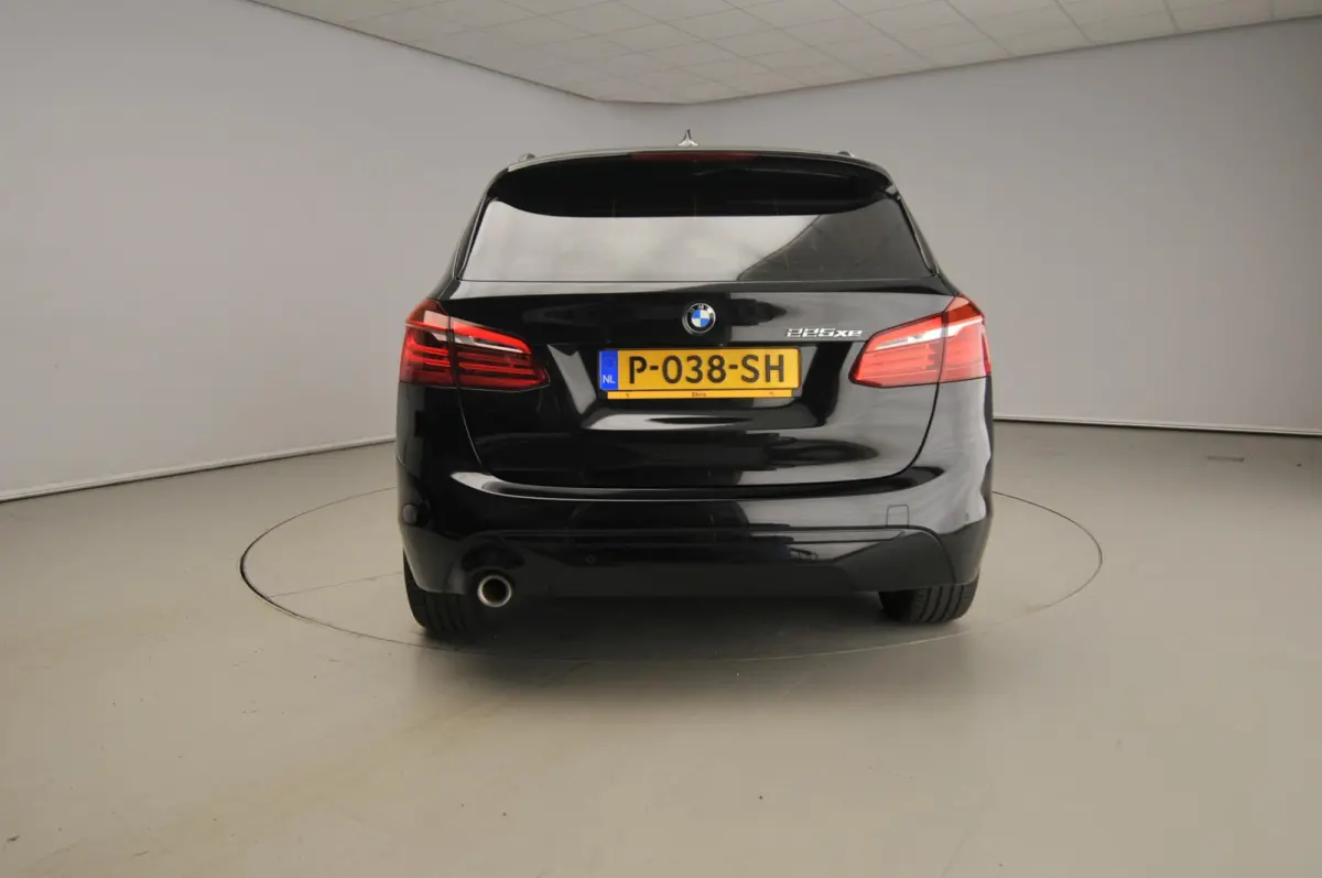 225xe | LED | Navigatie | Sportstoelen | Stoelverwarming | Keyles go | DAB | Hifi speakers | Alu 18 inch