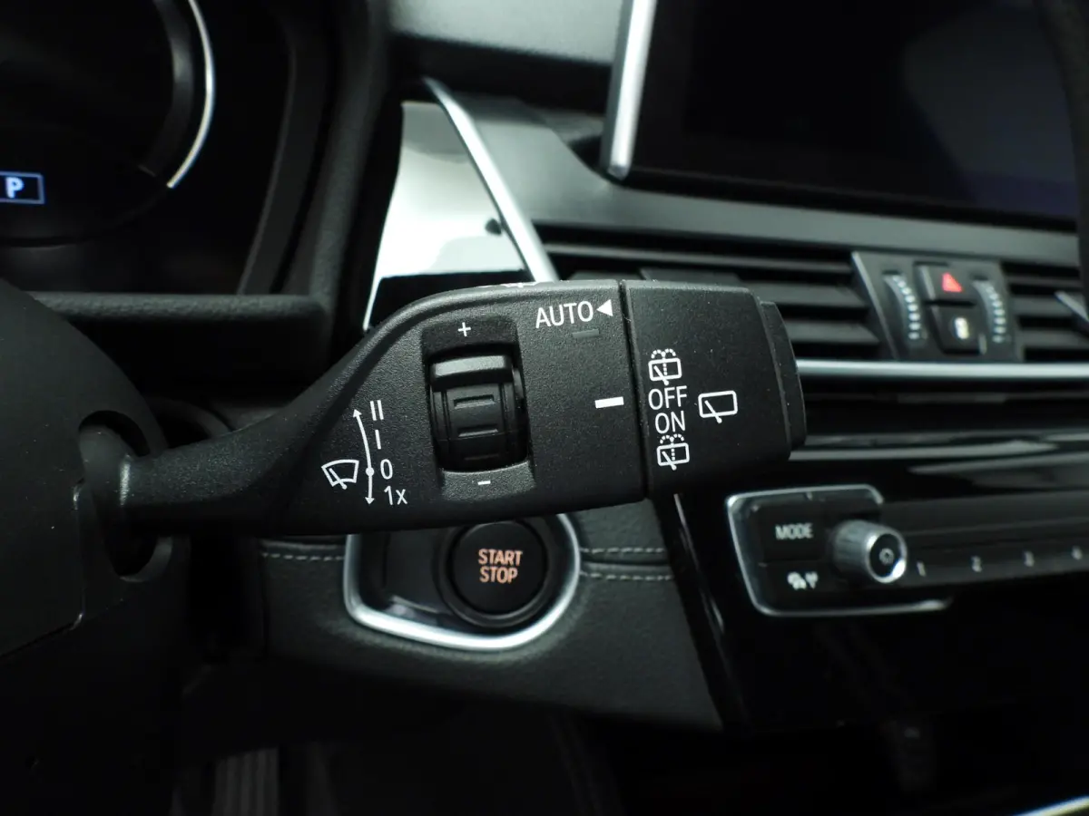 225xe | LED | Navigatie | Sportstoelen | Stoelverwarming | Keyles go | DAB | Hifi speakers | Alu 18 inch